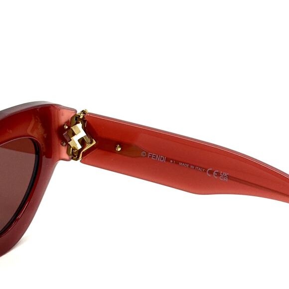 New, FENDI Sunglasses FE40146I 66Y Authentic - Picture 9 of 12